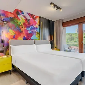 https://bilbao-apartamentos-atxuri.bilbaohotelsspain.com