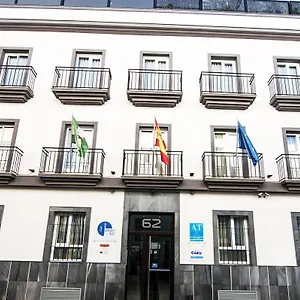 https://apartamentos-plaza-de-la-luz-cadiz-11002.hotelsincadiz.net